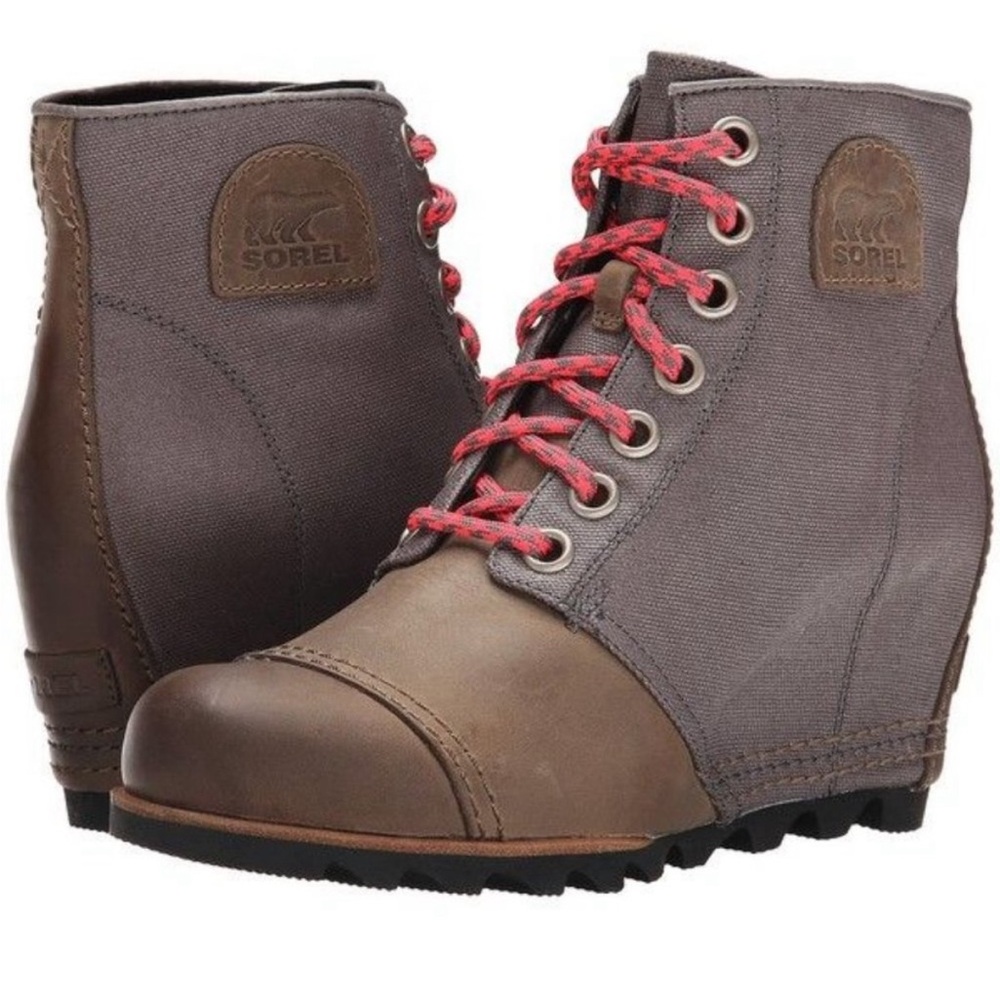 Sorel 1964 Premium PDX Wedge Boot, pre-loved condition